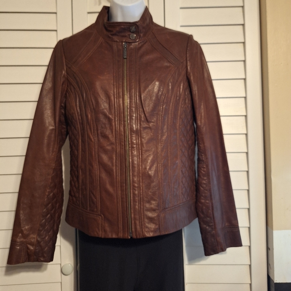 Bernardo Brown Leather quilted jacket like new Sz S